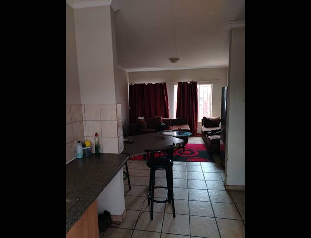 2 BEDROOM APARTMENT FOR SALE IN THE ORCHARDS